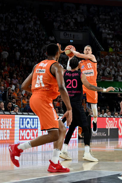 等搜索词下 等搜索词下